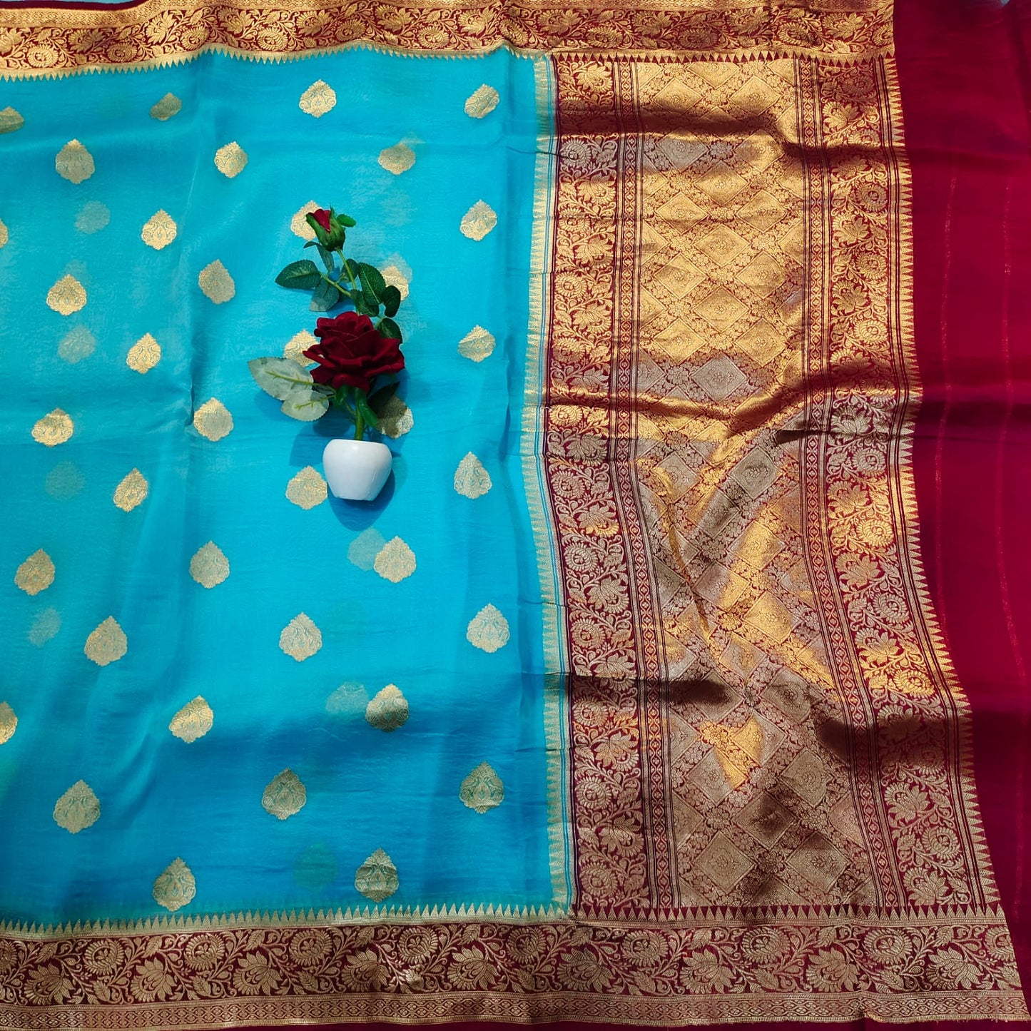 100% Pure Kora Kadiyal Weaving Saree Double Color