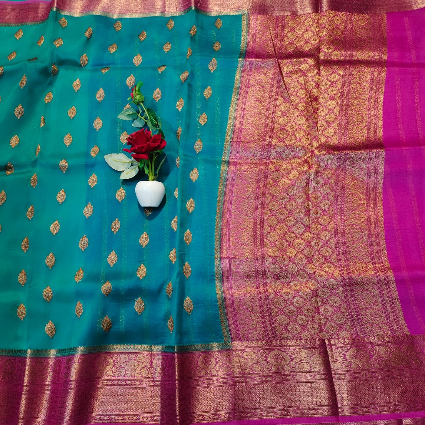 100% Pure Kora Kadiyal Weaving Saree Double Color