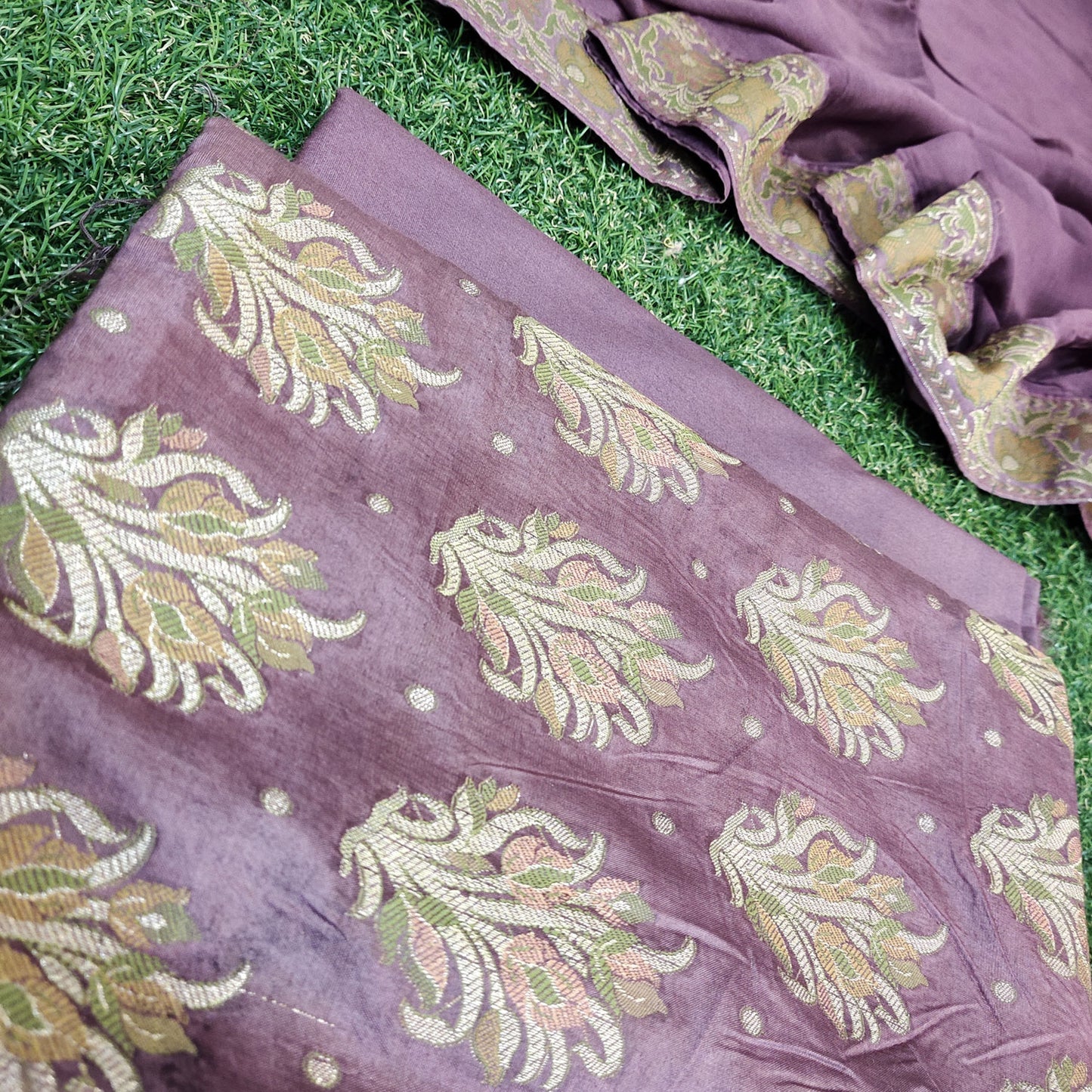 Banarasi Cotton Silk Suit Alfi Zari and Thread Weave Move Color